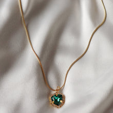 Load image into Gallery viewer, Sacre Coure Necklace