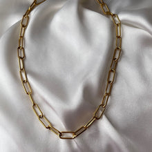 Load image into Gallery viewer, Thick Paperclip Chain Necklace