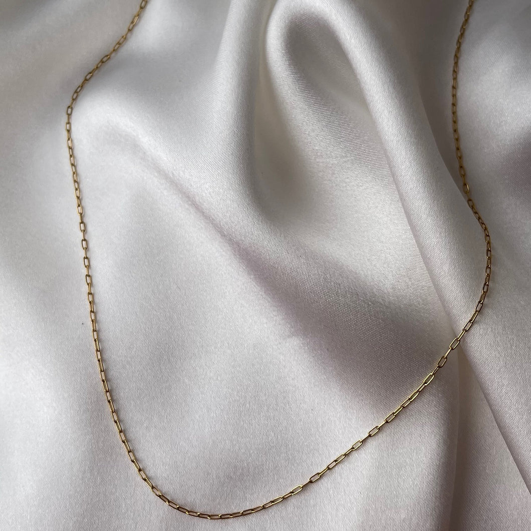 Dainty Mini Paperclip Chain Necklace
